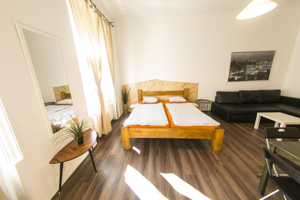 Freedom Rooms & Apartments Prag Exterior foto