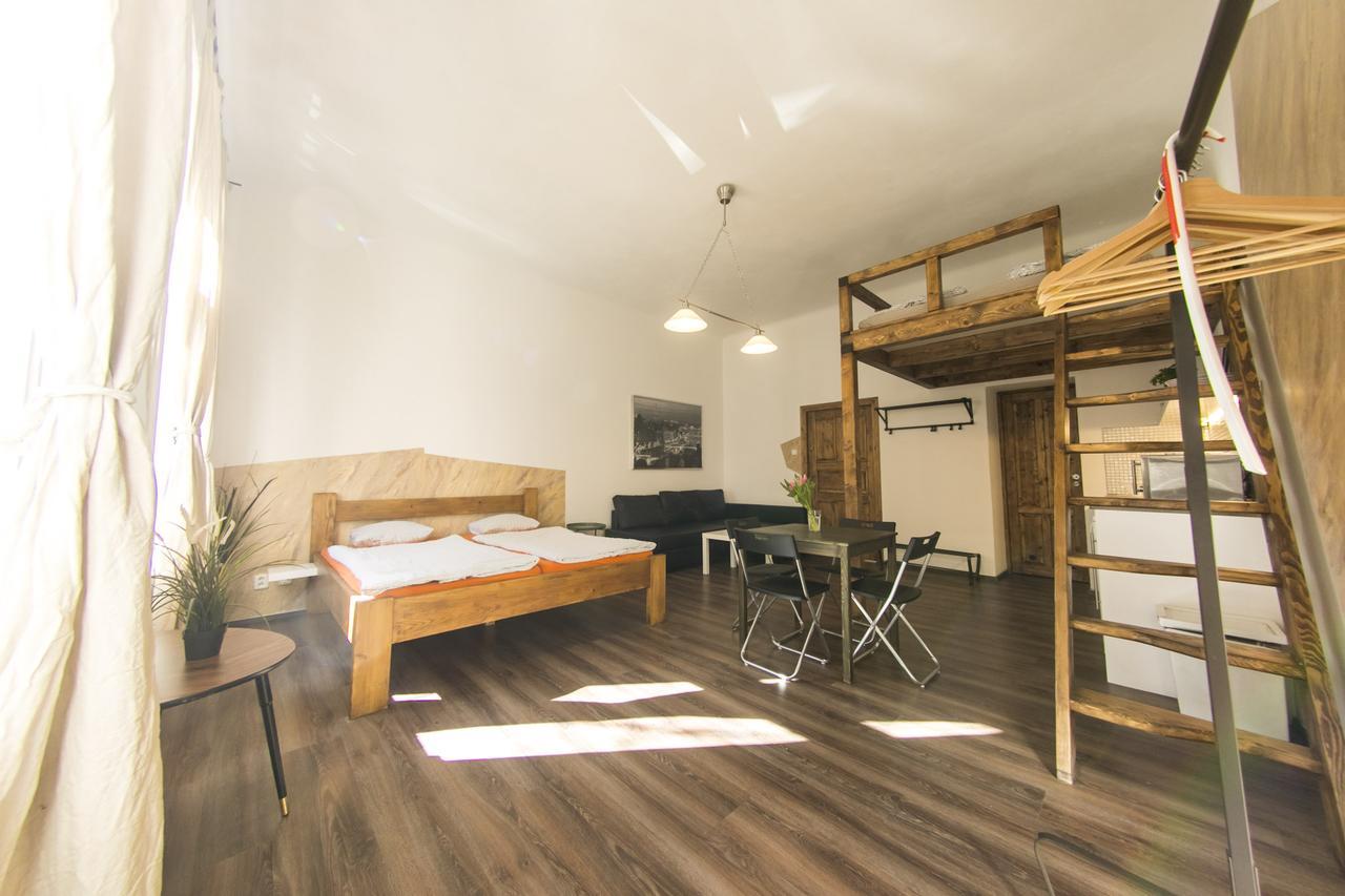 Freedom Rooms & Apartments Prag Exterior foto